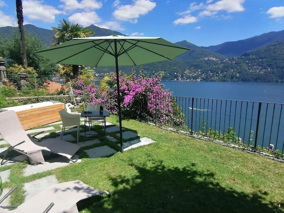 Simo House/ Stunning Lake View/ Balcony Carate Urio Włochy