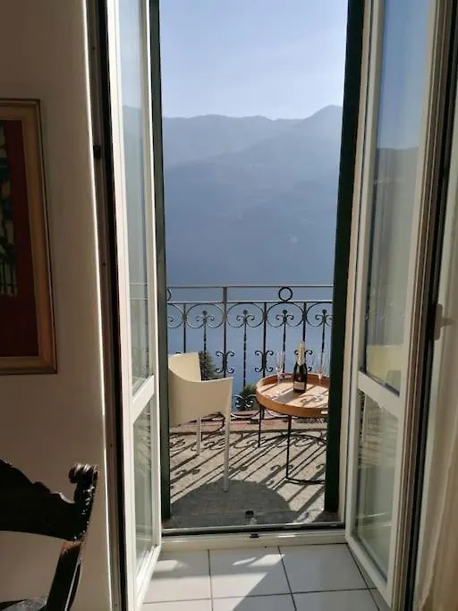 Simo House/ Stunning Lake View/ Balcony Carate Urio Apartament