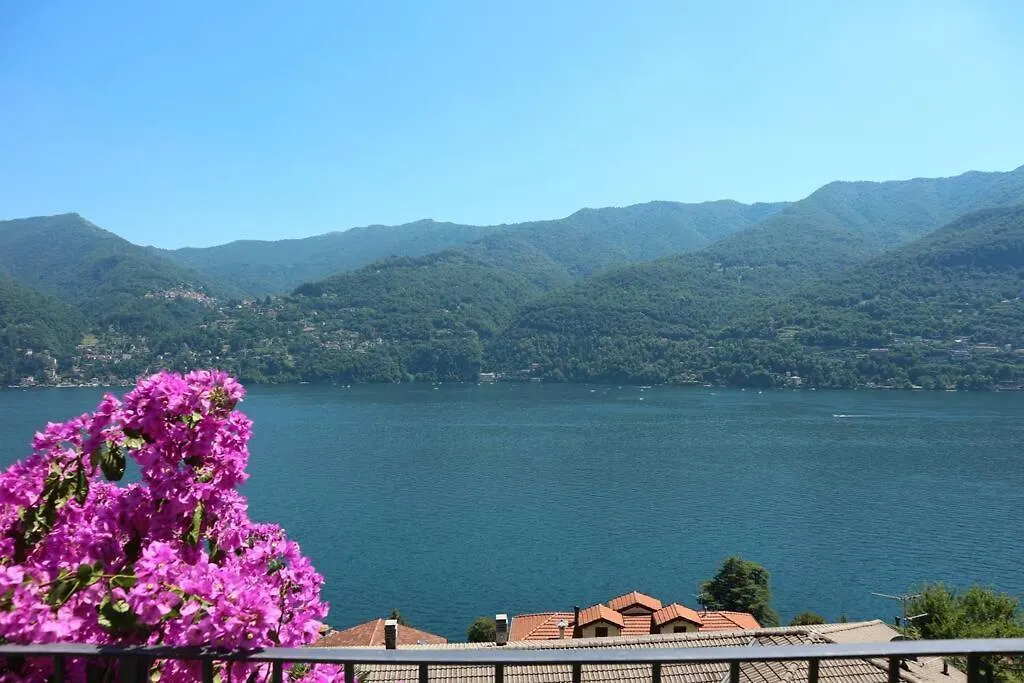 Simo House/ Stunning Lake View/ Balcony Carate Urio