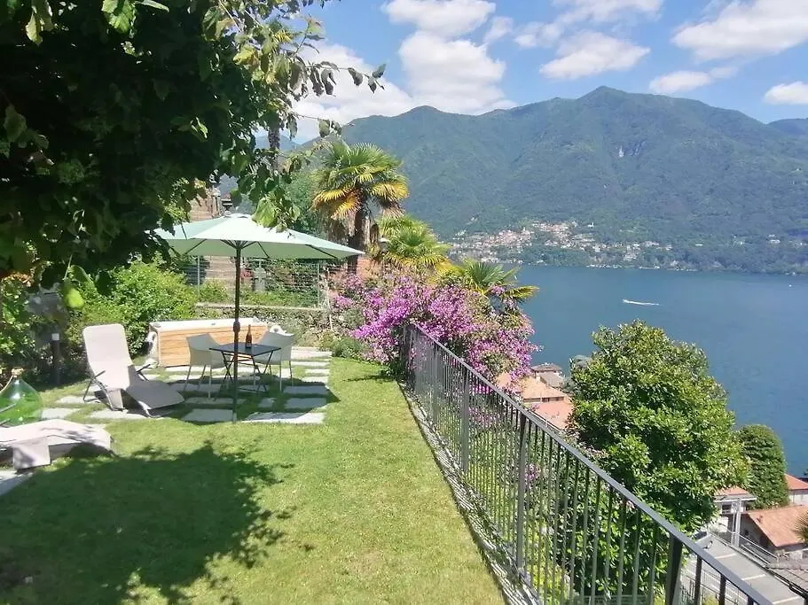 Apartament Simo House/ Stunning Lake View/ Balcony Carate Urio