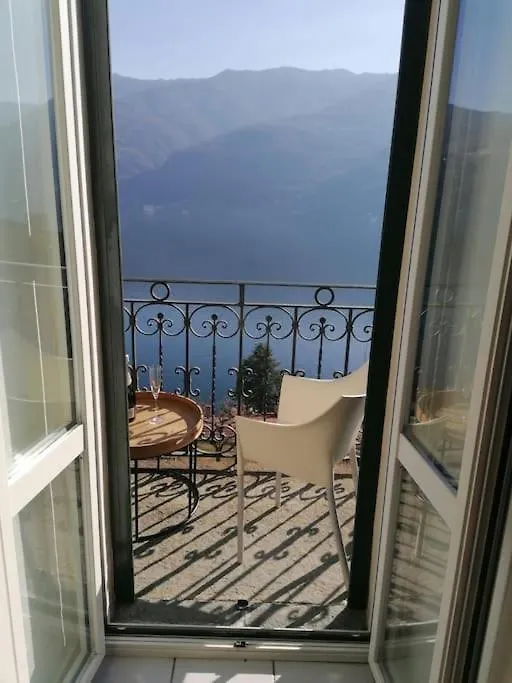 Simo House/ Stunning Lake View/ Balcony Carate Urio 0*,  Italië