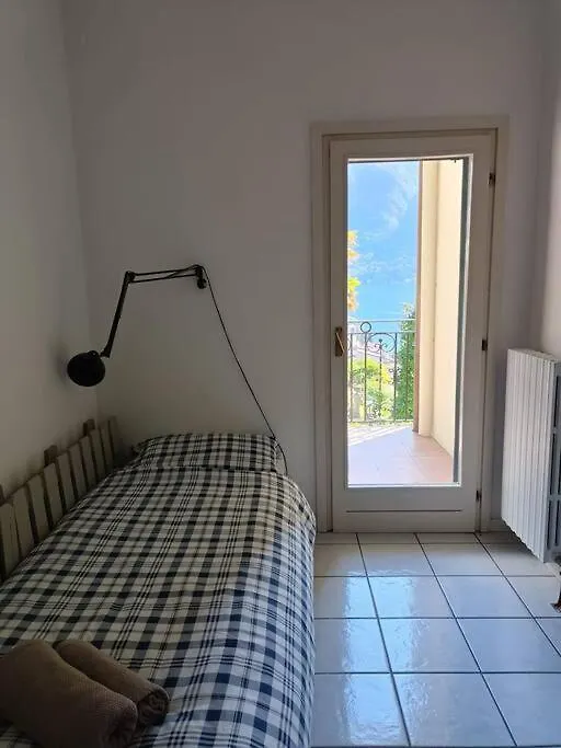 Simo House/ Stunning Lake View/ Balcony Carate Urio Italië